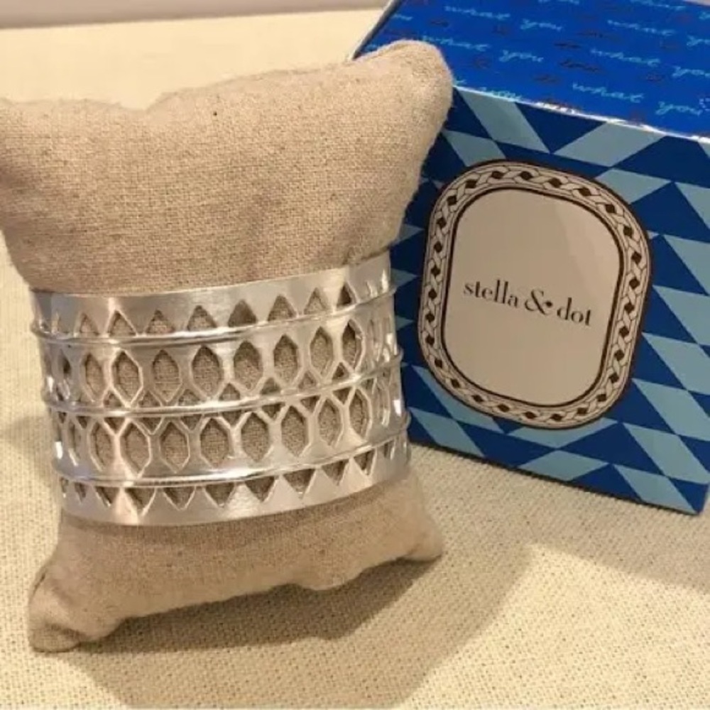 Stella & Dot Plait Cuff Bracelet